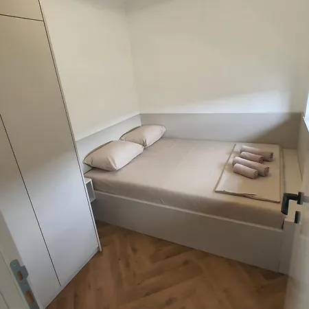 아파트 Loft 포드고리차